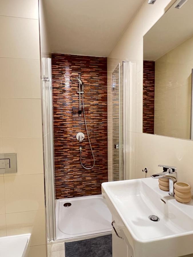 New Apartments Chain Florenc 布拉格 外观 照片
