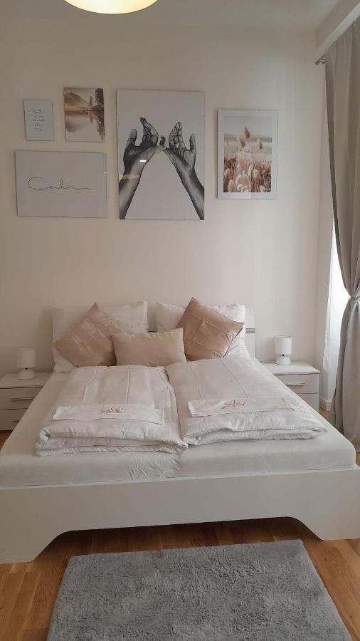 New Apartments Chain Florenc 布拉格 外观 照片